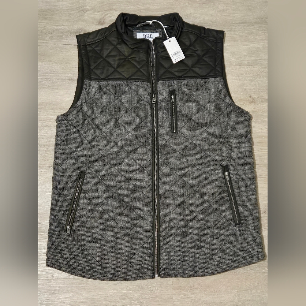 Quilted Gray and Black Vest with Zipper Pockets